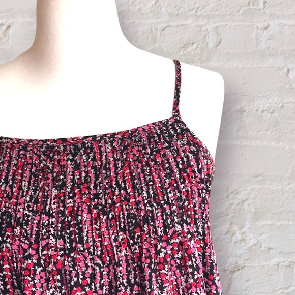 LOFT Flowy Floral Tank Size XL - Picture 5 of 10